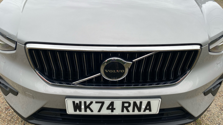 Volvo XC40 2.0 B4P Ultra Dark 5dr Auto Petrol Estate